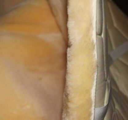 Sheepskin Bed Underlay. Medical bed underlay from Sheepskin - Cot Underlay